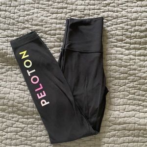 Peloton x lululemon ombré align pant II size 4